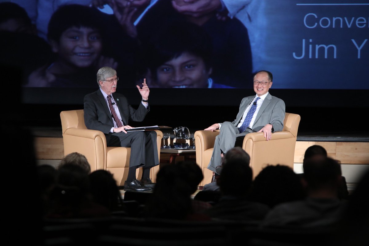Francis Collins and Jim Yong Kim discuss shared research interests in healthcare delivery